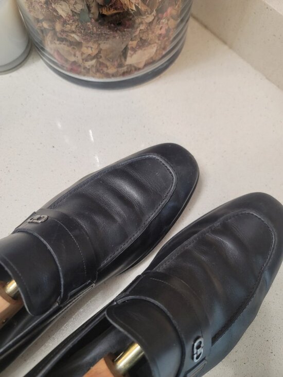 Salvatore Ferragamo Paros Calfskin Loafer,Double Gancini Side Ornament 11D Black